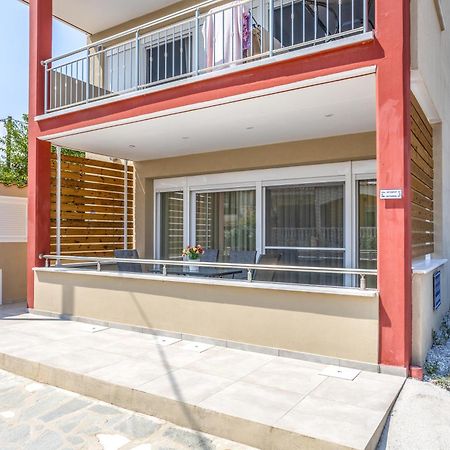 Natalia Peramos Apartment เนอาเปรามอส ภายนอก รูปภาพ