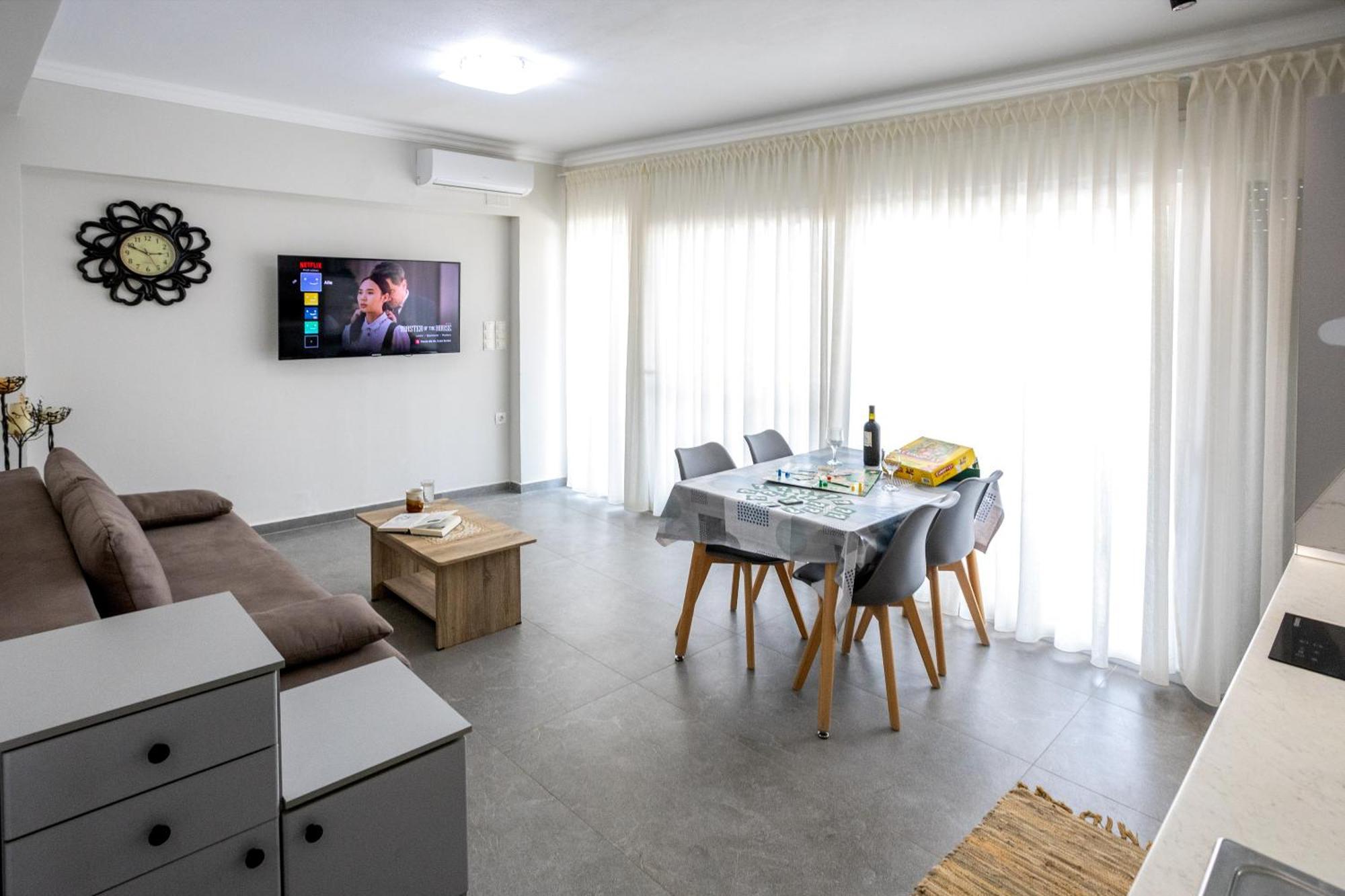 Natalia Peramos Apartment เนอาเปรามอส ภายนอก รูปภาพ