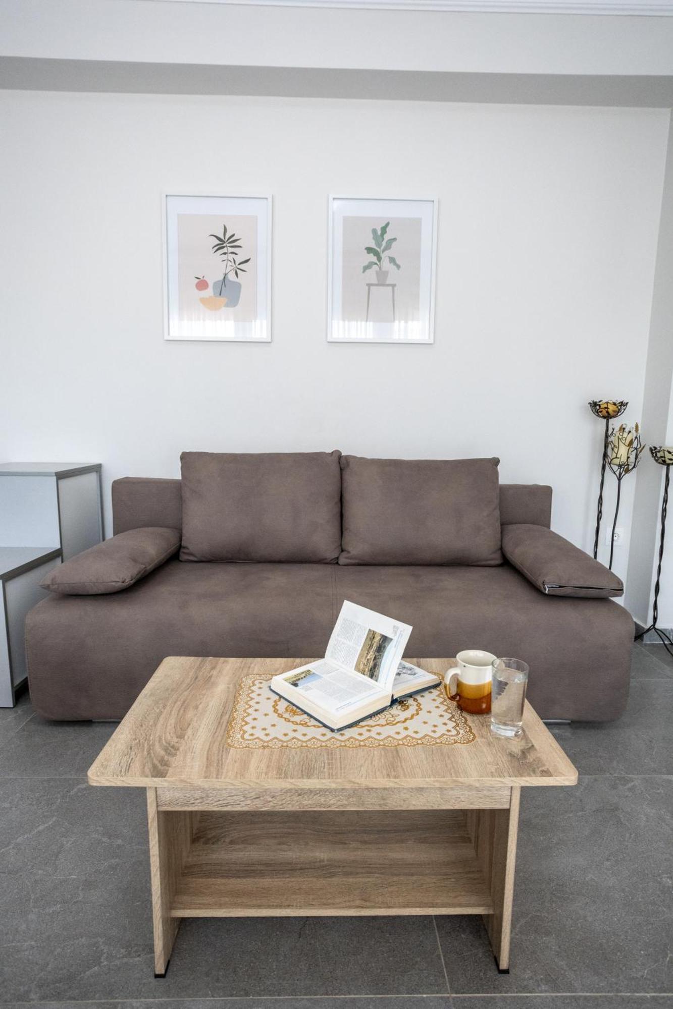 Natalia Peramos Apartment เนอาเปรามอส ภายนอก รูปภาพ
